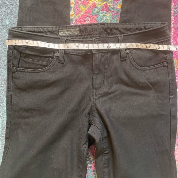 Kut from the Kloth black denim jeans. Size 6 - Picture 7 of 9
